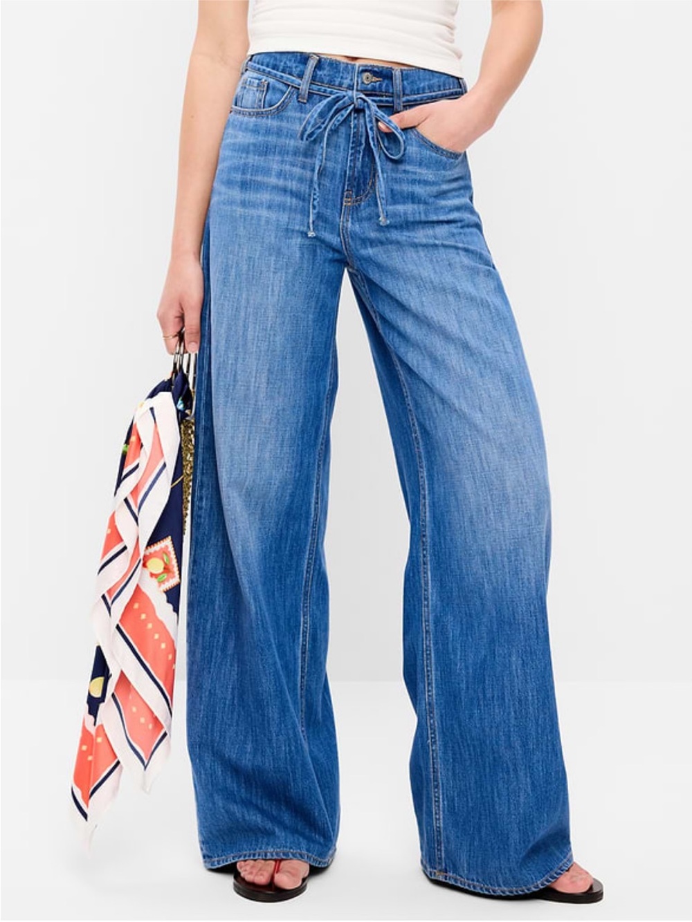 NWT- Old Navy -24. Drapey Wide Leg Jean